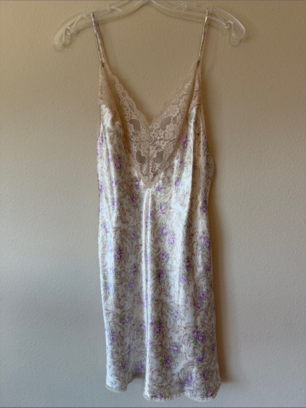 Vintage Wendy Ann Cream and Lavender Satin Lace-Trim Slip - Picture 2 of 5